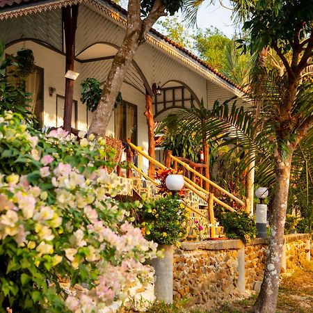เกาะกูดการ์เดน Hotel Ban Lak Uan ภายนอก รูปภาพ