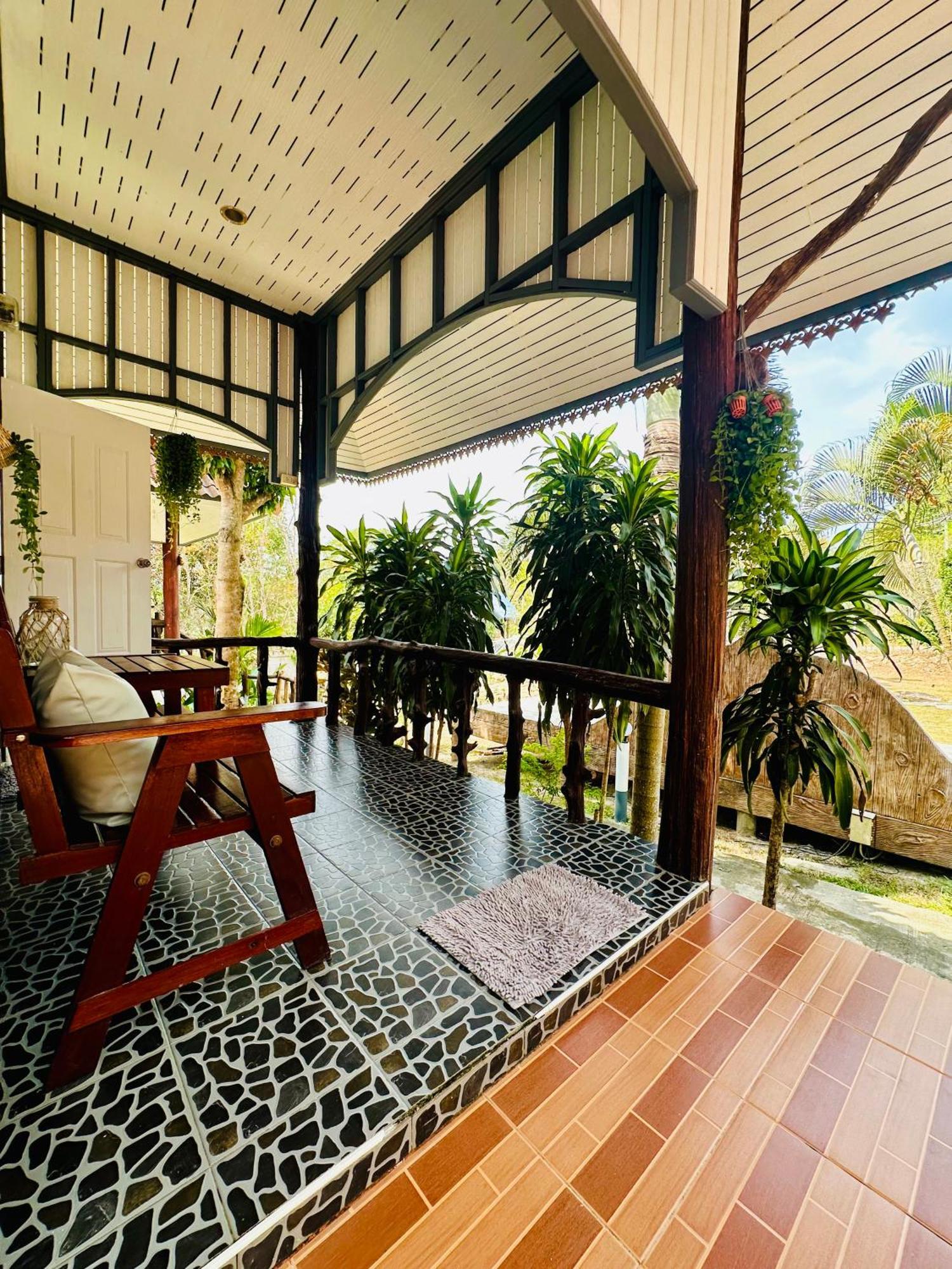 เกาะกูดการ์เดน Hotel Ban Lak Uan ภายนอก รูปภาพ