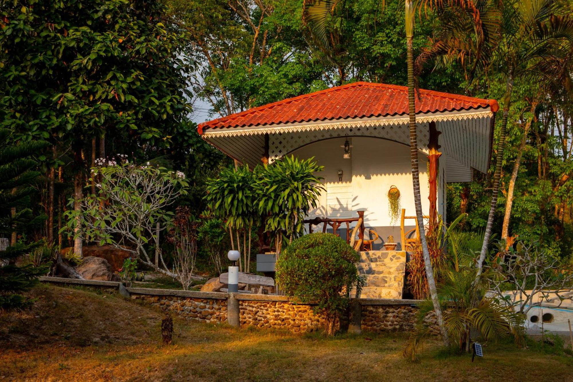 เกาะกูดการ์เดน Hotel Ban Lak Uan ภายนอก รูปภาพ